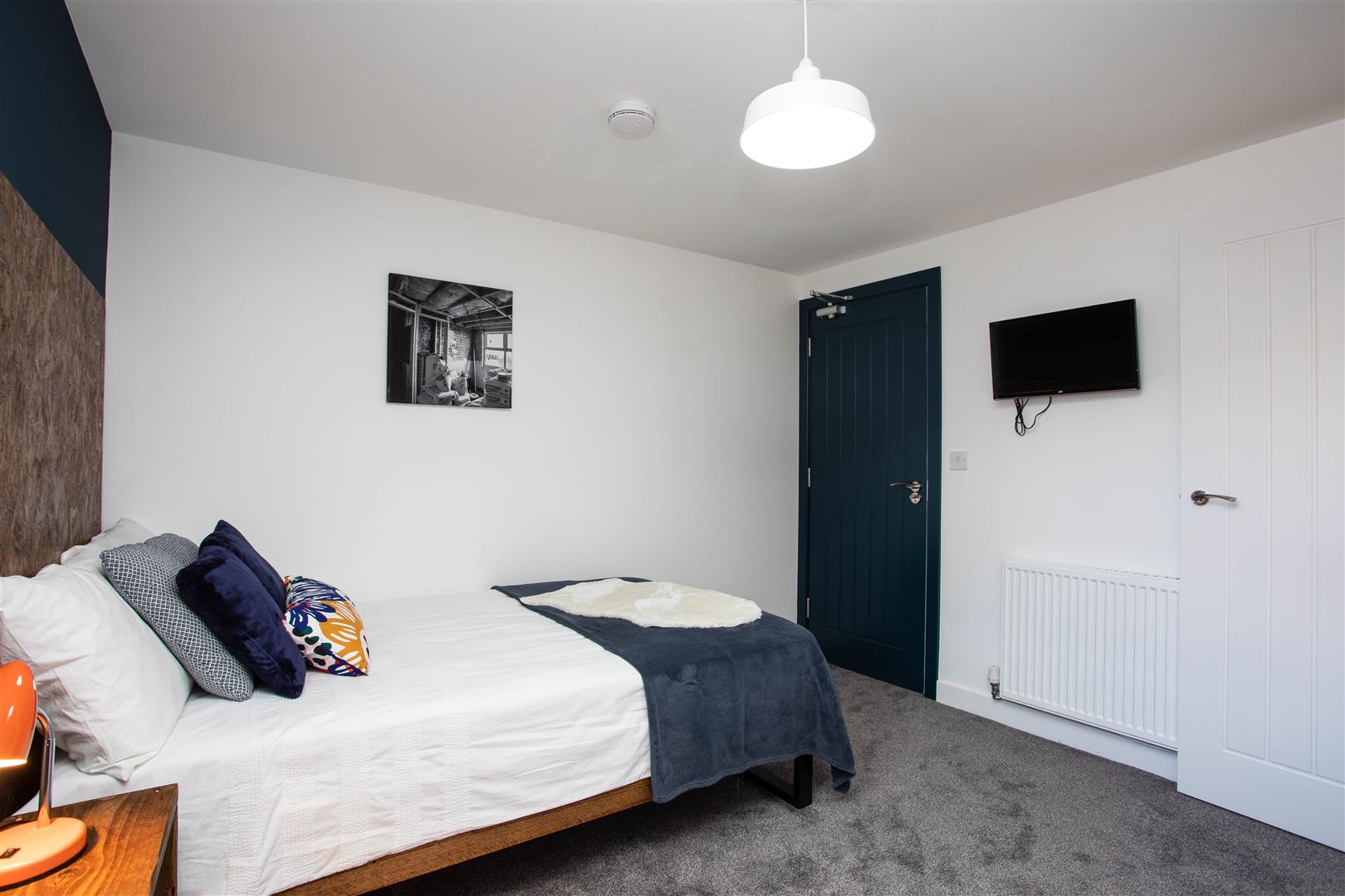 Room St. George's Road in Coventry