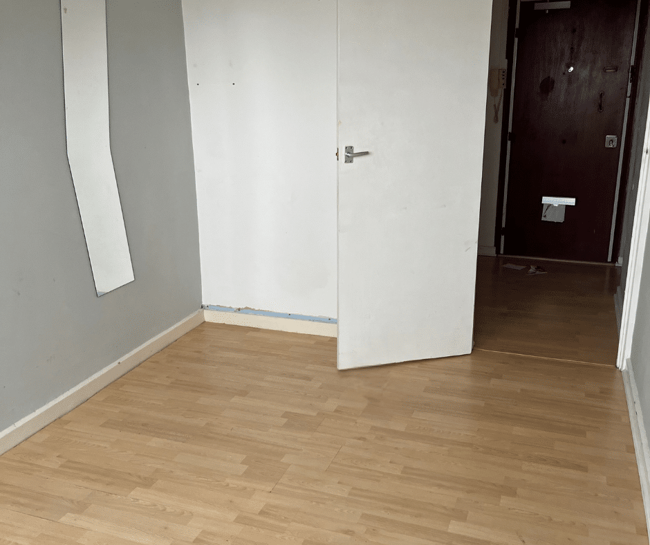 Flat Milburn Lane in Greater London