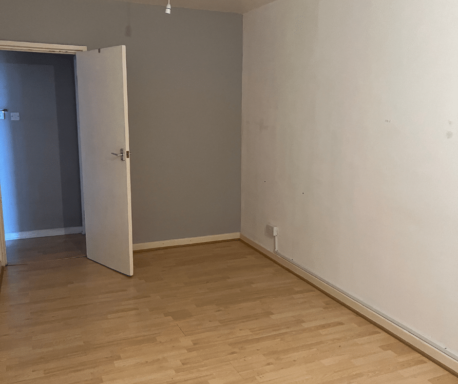 Flat Milburn Lane in Greater London
