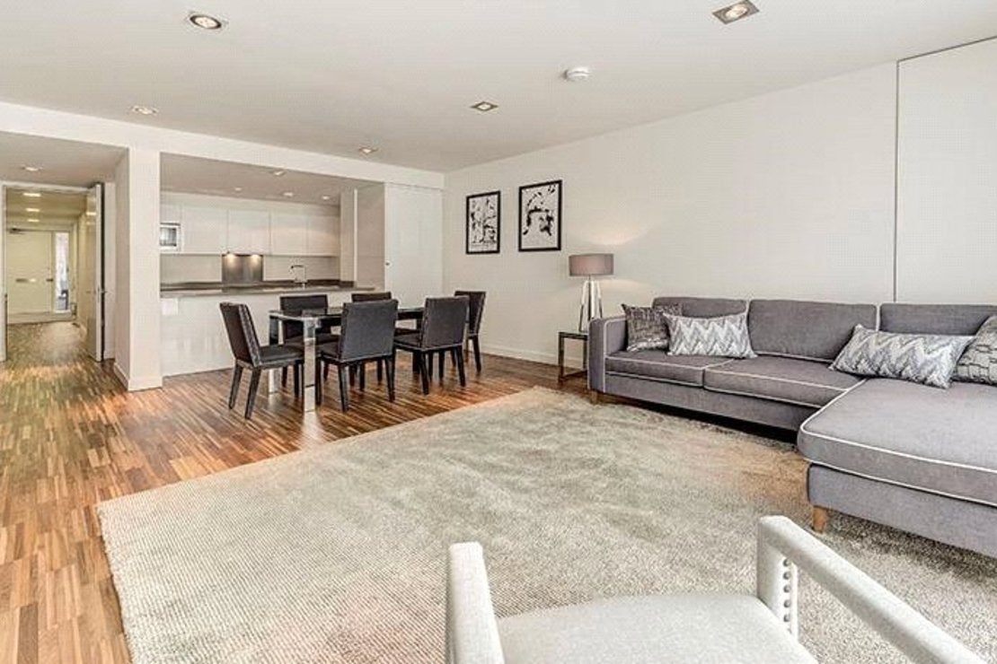 Flat Fulham Road in Greater London