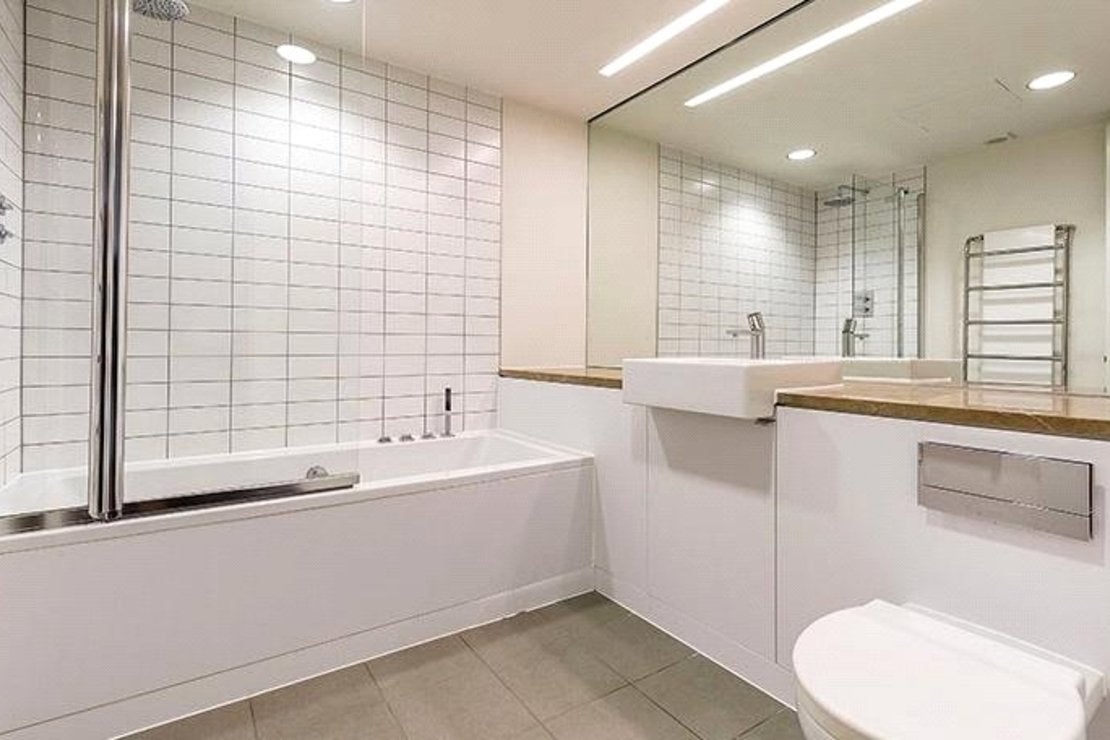 Flat Fulham Road in Greater London