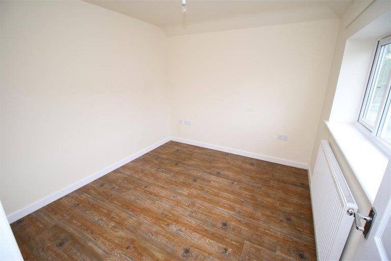 Flat Cashmore Road in Nuneaton and Bedworth