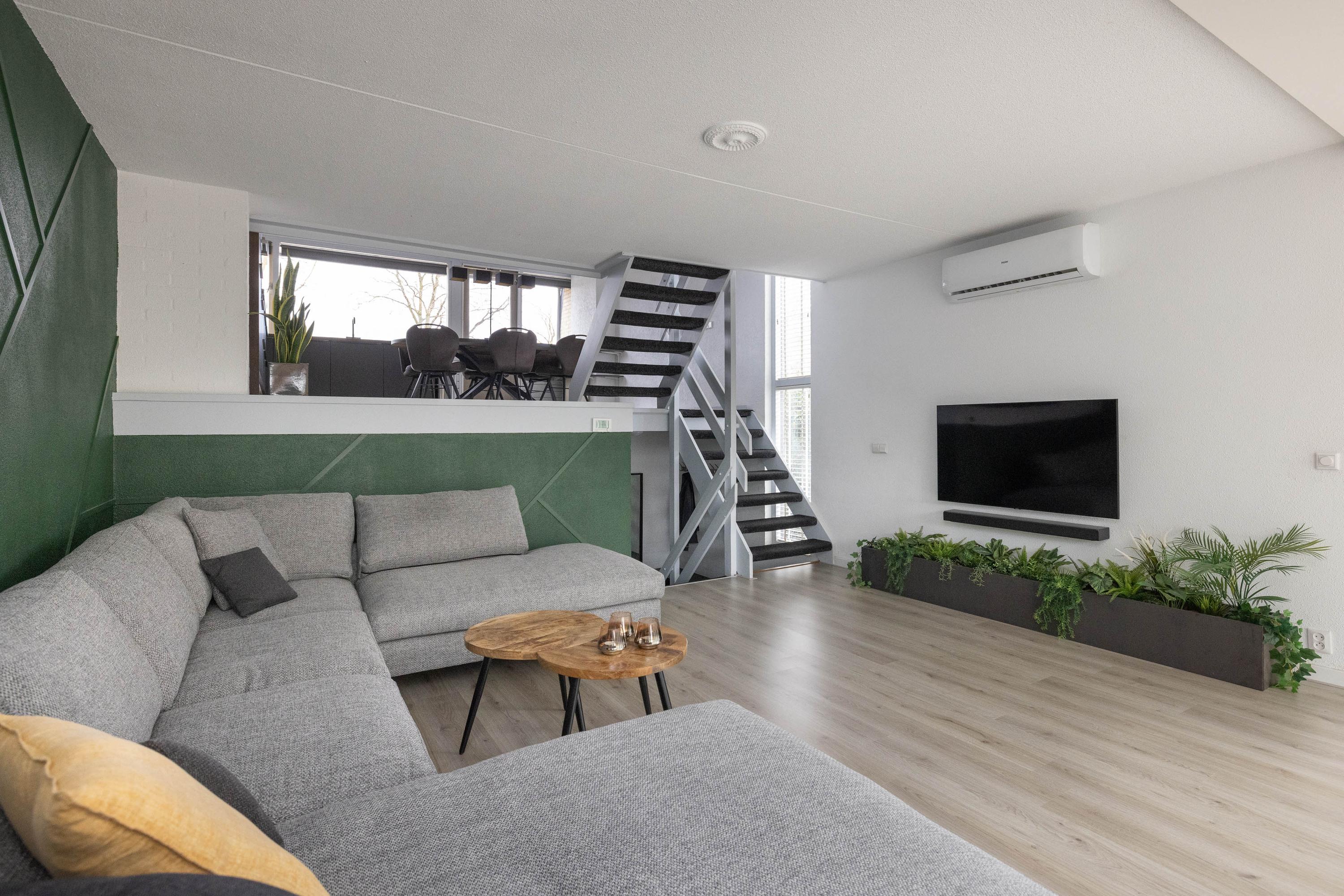 Hoekwoning te koop: Peckedam 1, Hengelo