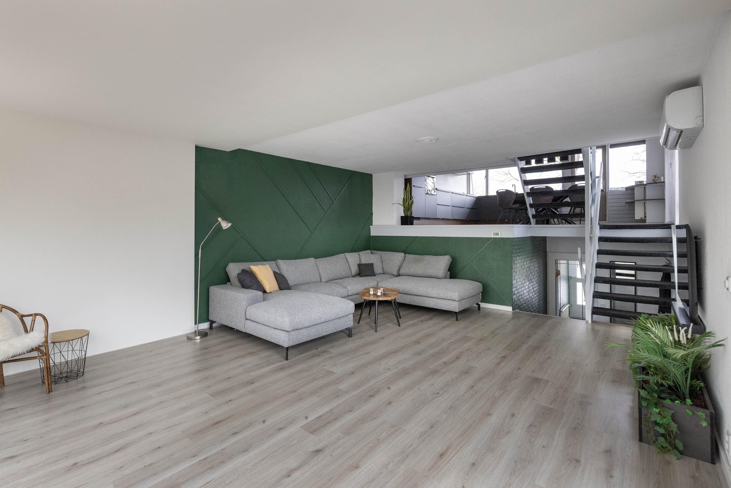 Hoekwoning te koop: Peckedam 1, Hengelo