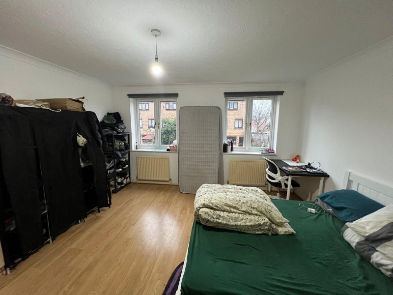 Room Maryland Street in Greater London
