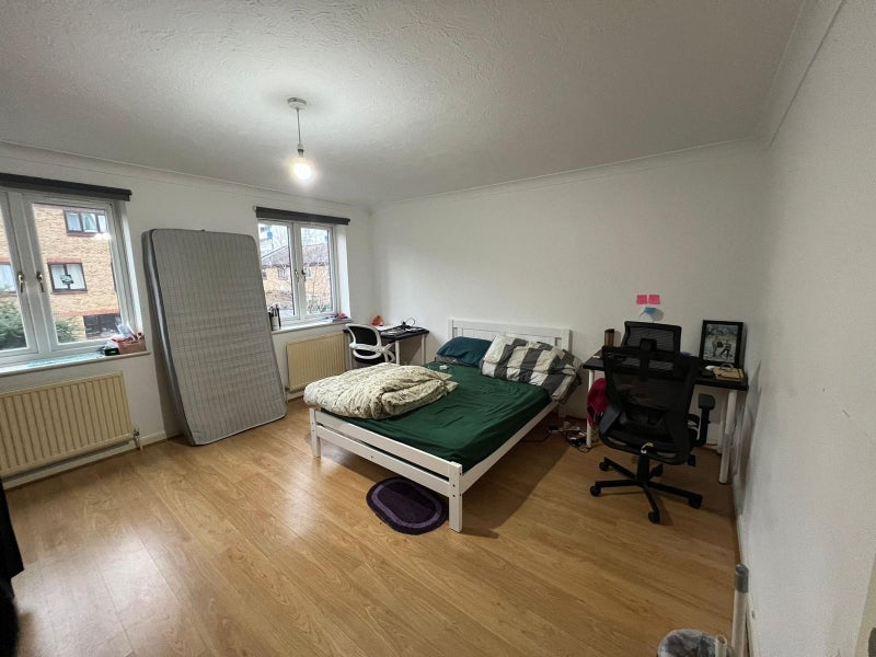 Room Maryland Street in Greater London
