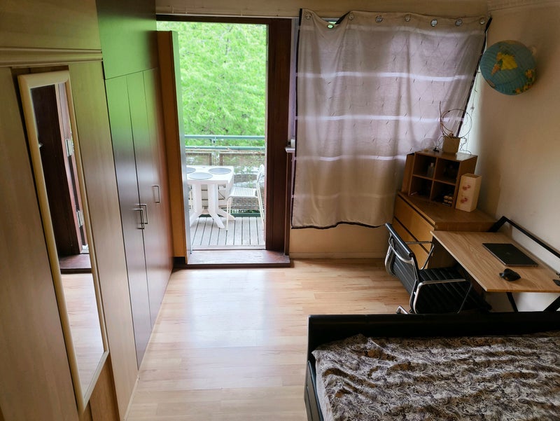 Room Charlotte Despard Avenue in Greater London