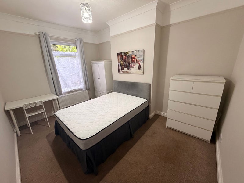 Room Victoria Parade in Bristol