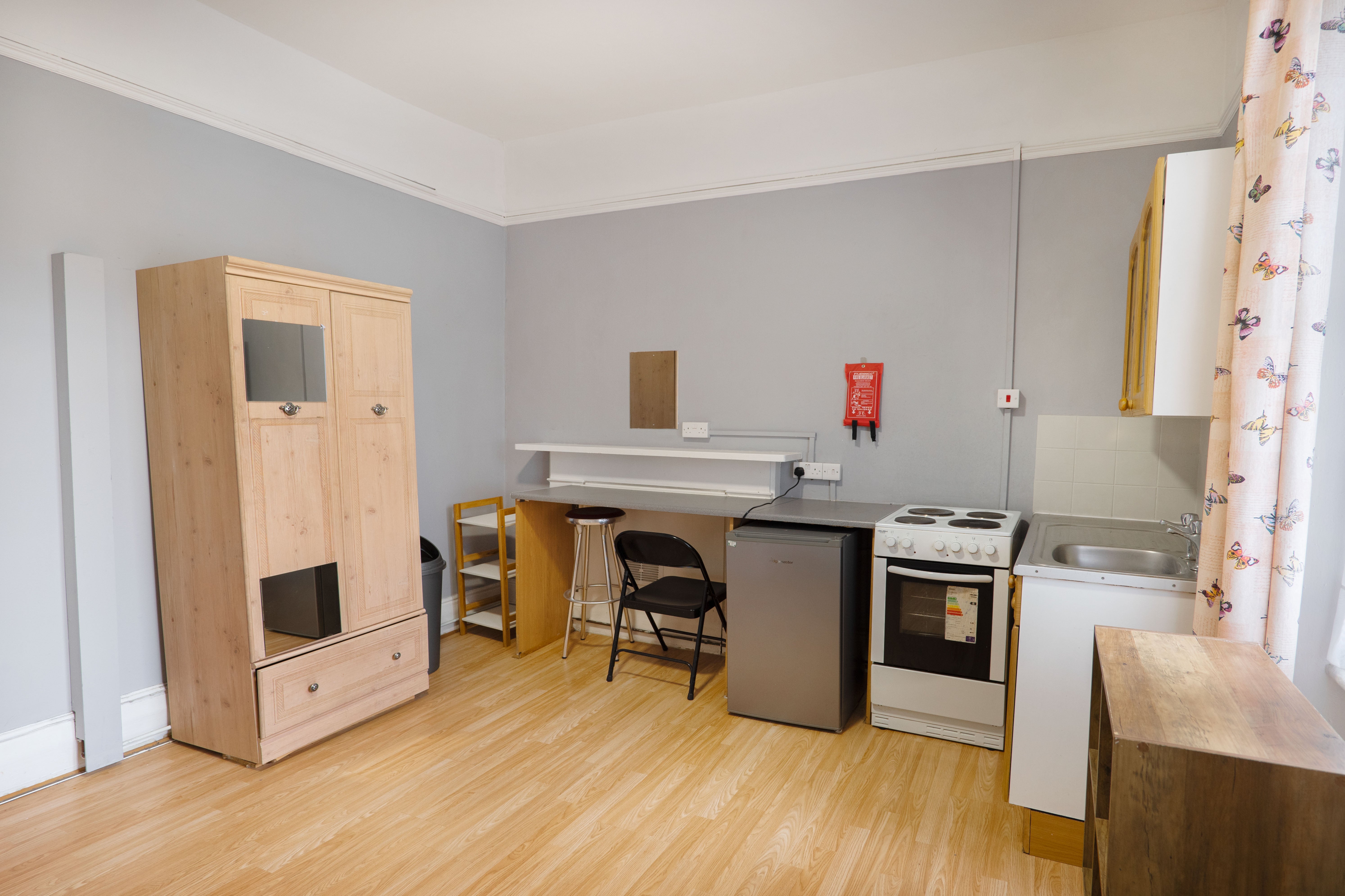 Flat Courtfield Gardens in Greater London