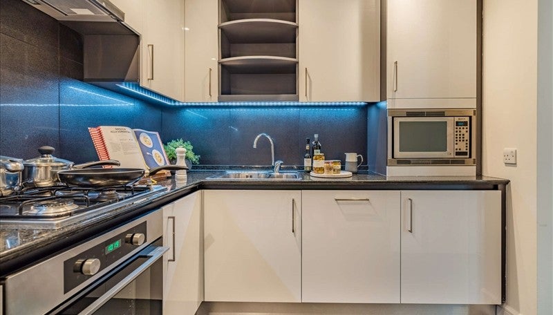 Flat Westferry Circus in Greater London