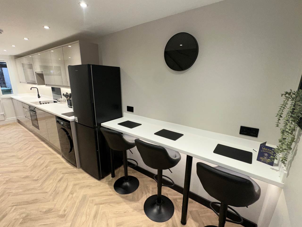 Room Stonecliffe Mount in Leeds