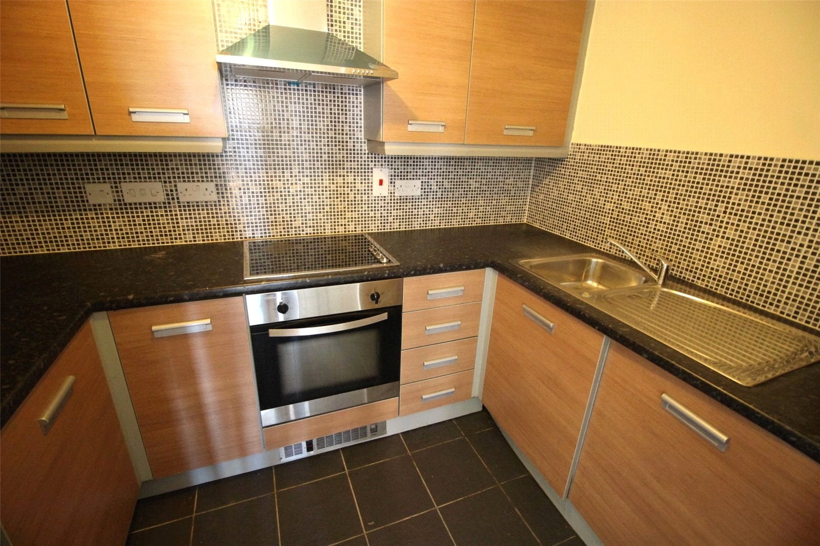 Flat Middlewood Street in Salford
