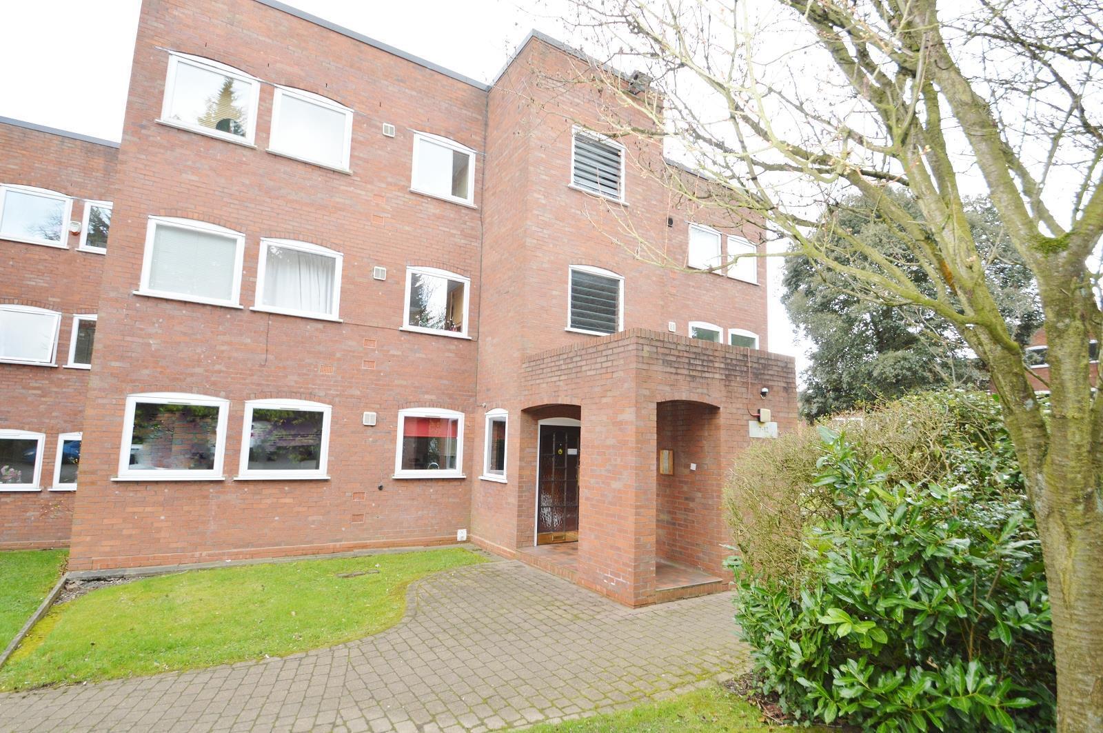 Flat Jacoby Place in Birmingham