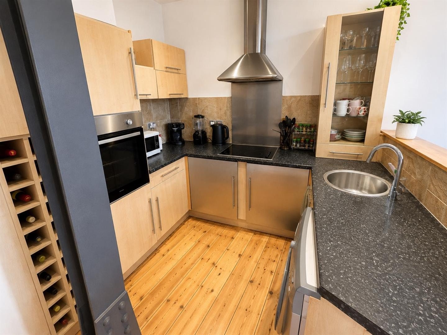 Flat Byron Street in Leeds