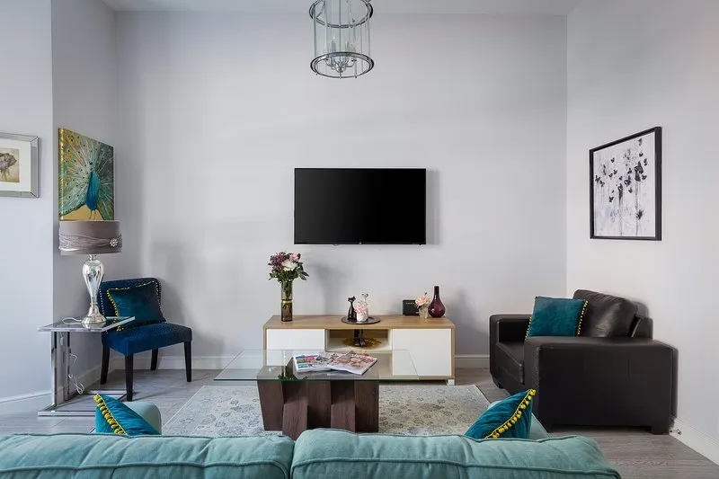 Flat Goldhawk Road in Greater London