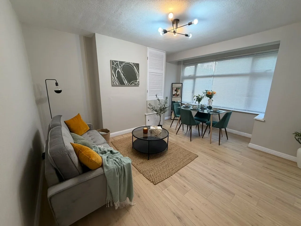 Flat Chalford Walk in Greater London