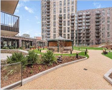 Room Wellers Way in Greater London