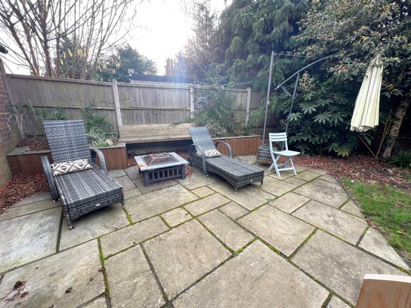 Flat Philip Road in Borough of Spelthorne