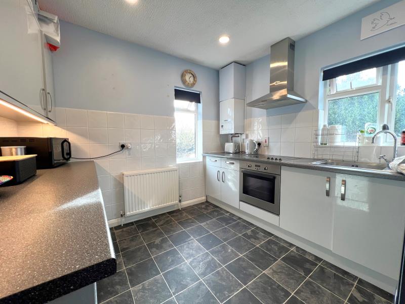 Flat Philip Road in Borough of Spelthorne