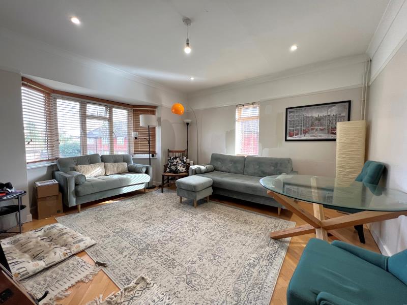 Flat Philip Road in Borough of Spelthorne
