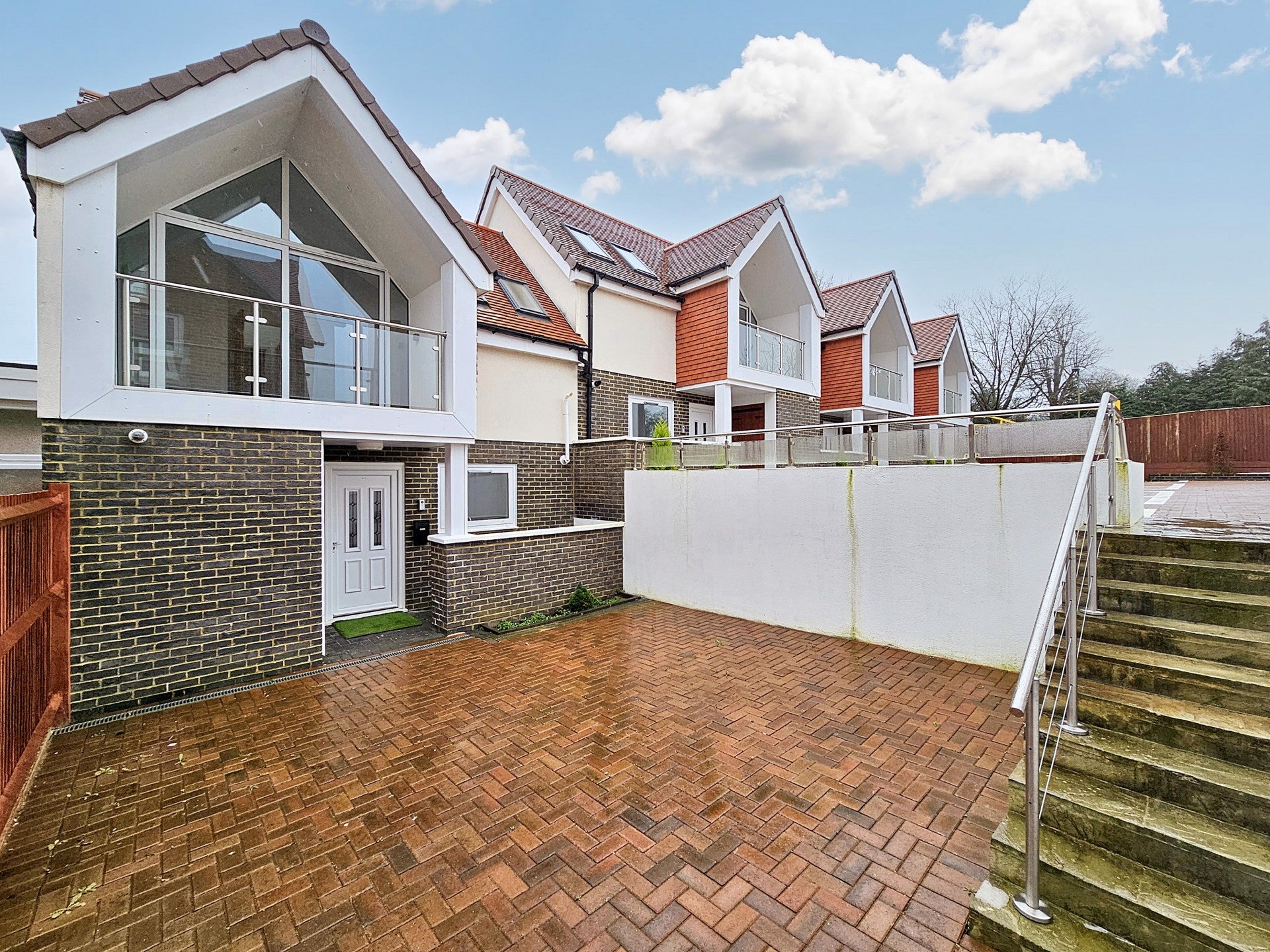 House Salisbury Road in Woking