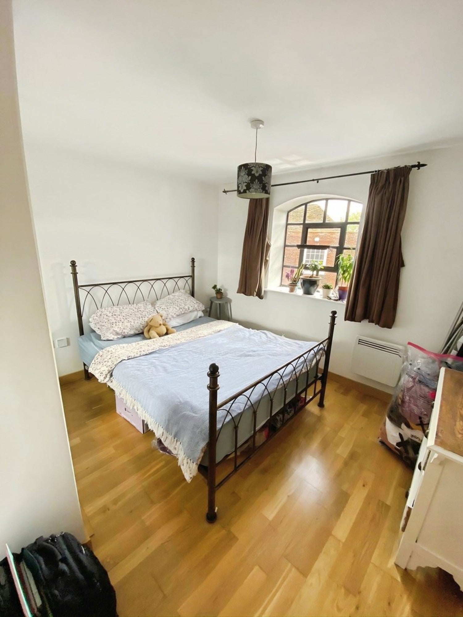 Flat Weir Court in Canterbury