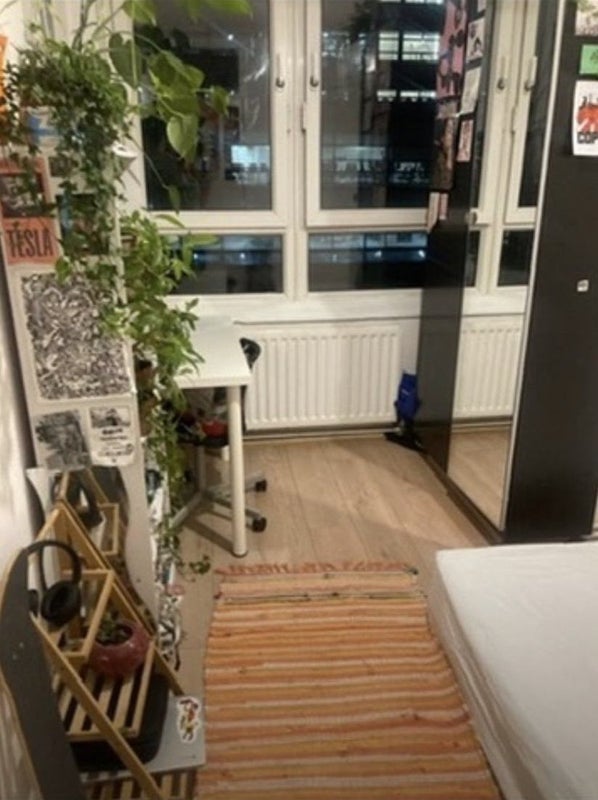 Room Peerless Street in Greater London