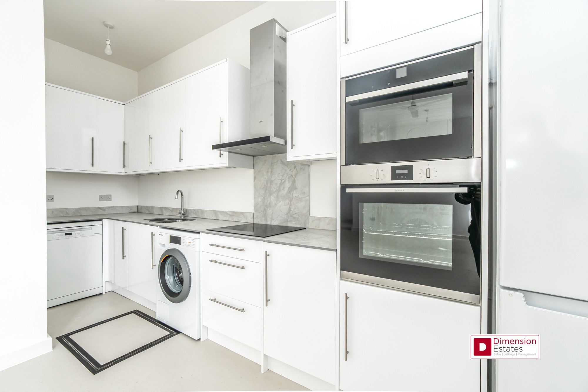 Flat Norfolk Avenue in Greater London