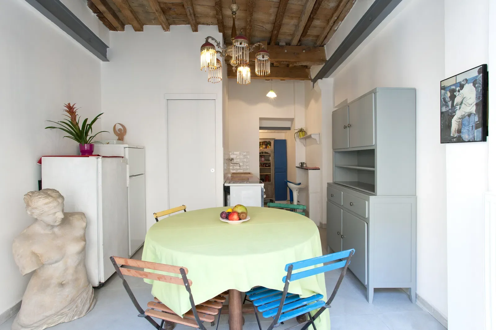 Chambre Rue des Suisses à Arles