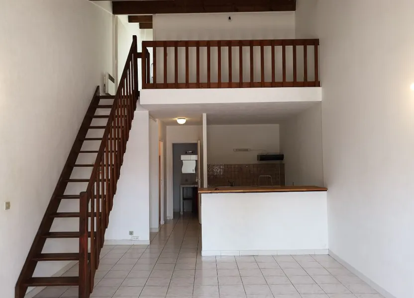 Flat D 3 in Cabrières