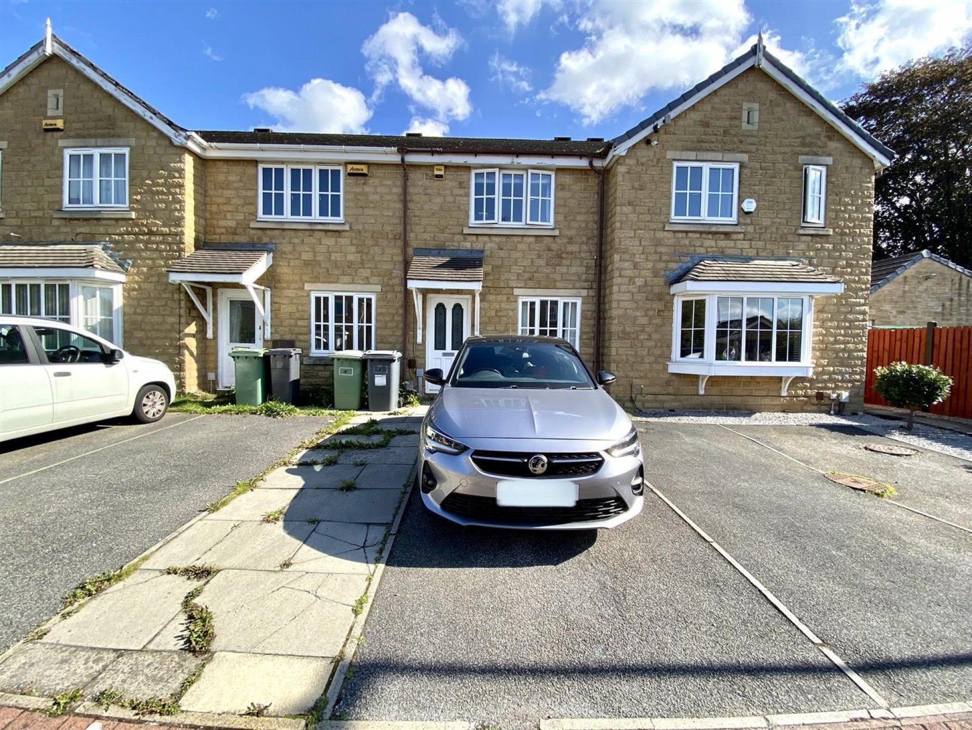 House Arlington Way in Kirklees