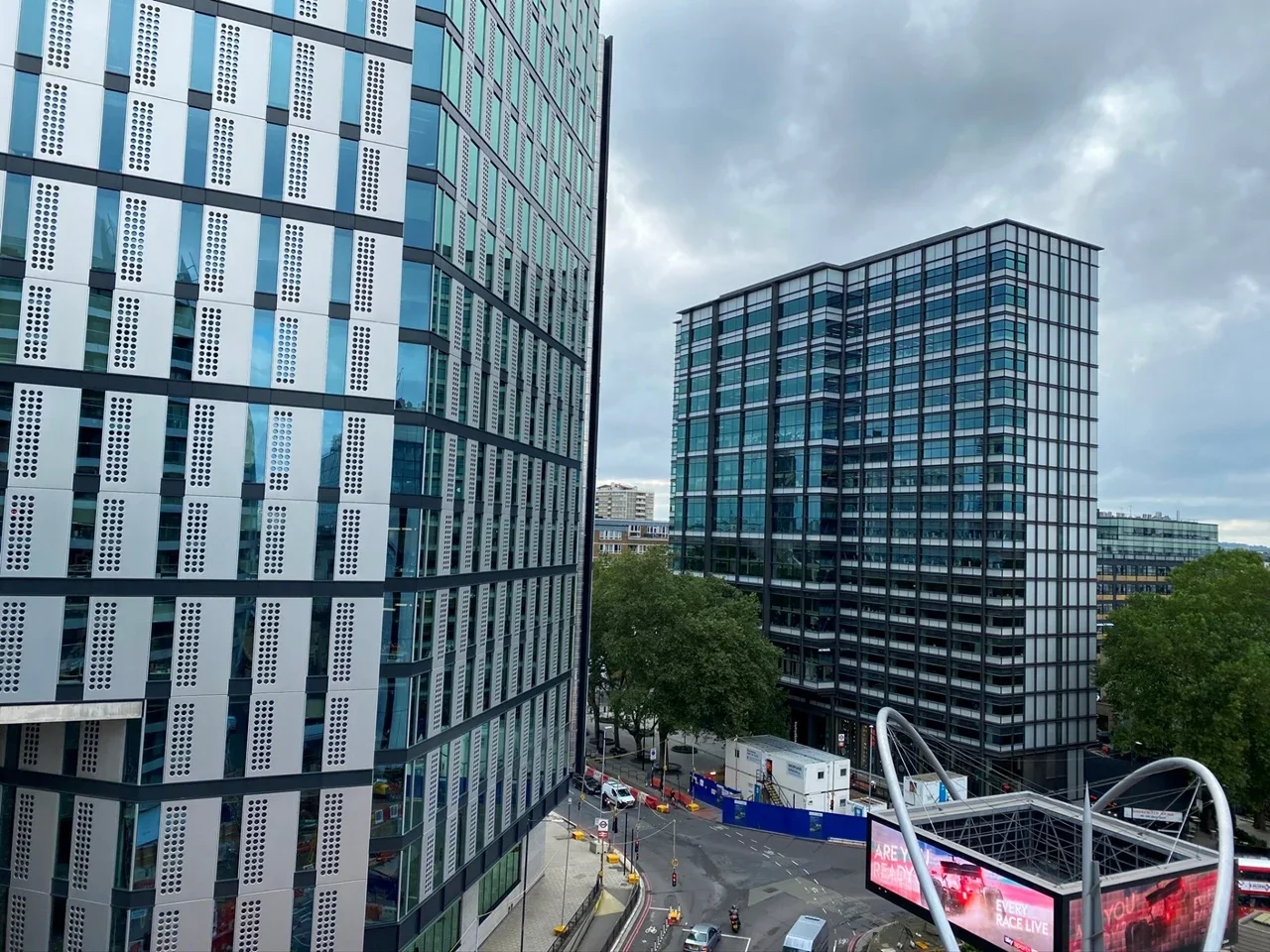 Flat City Road in Greater London