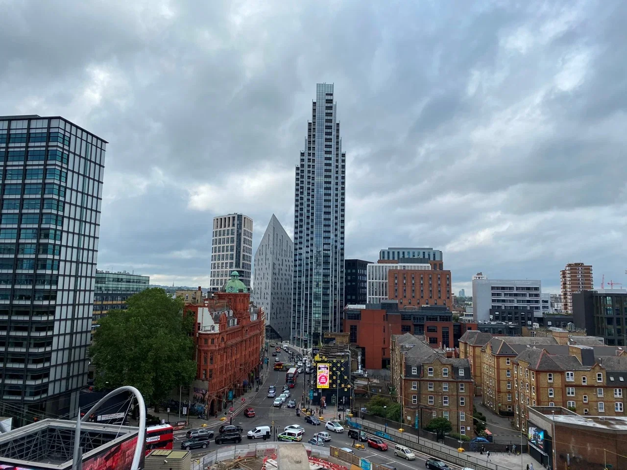Flat City Road in Greater London