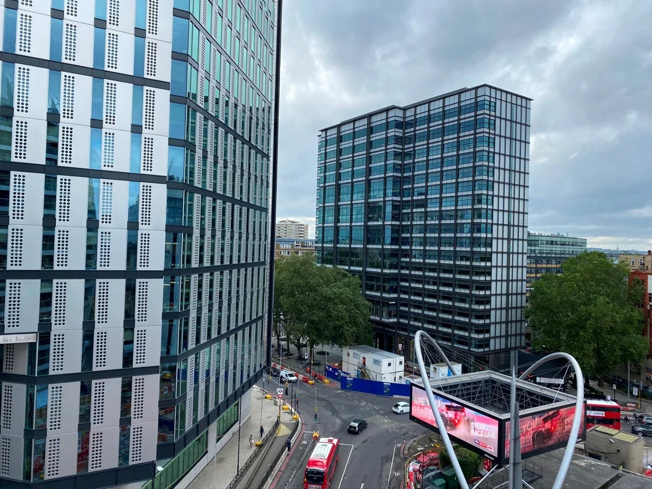 Flat City Road in Greater London