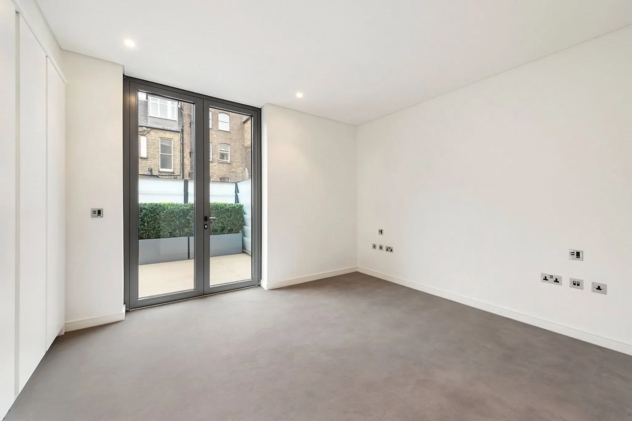 Flat Queensway in City of Westminster
