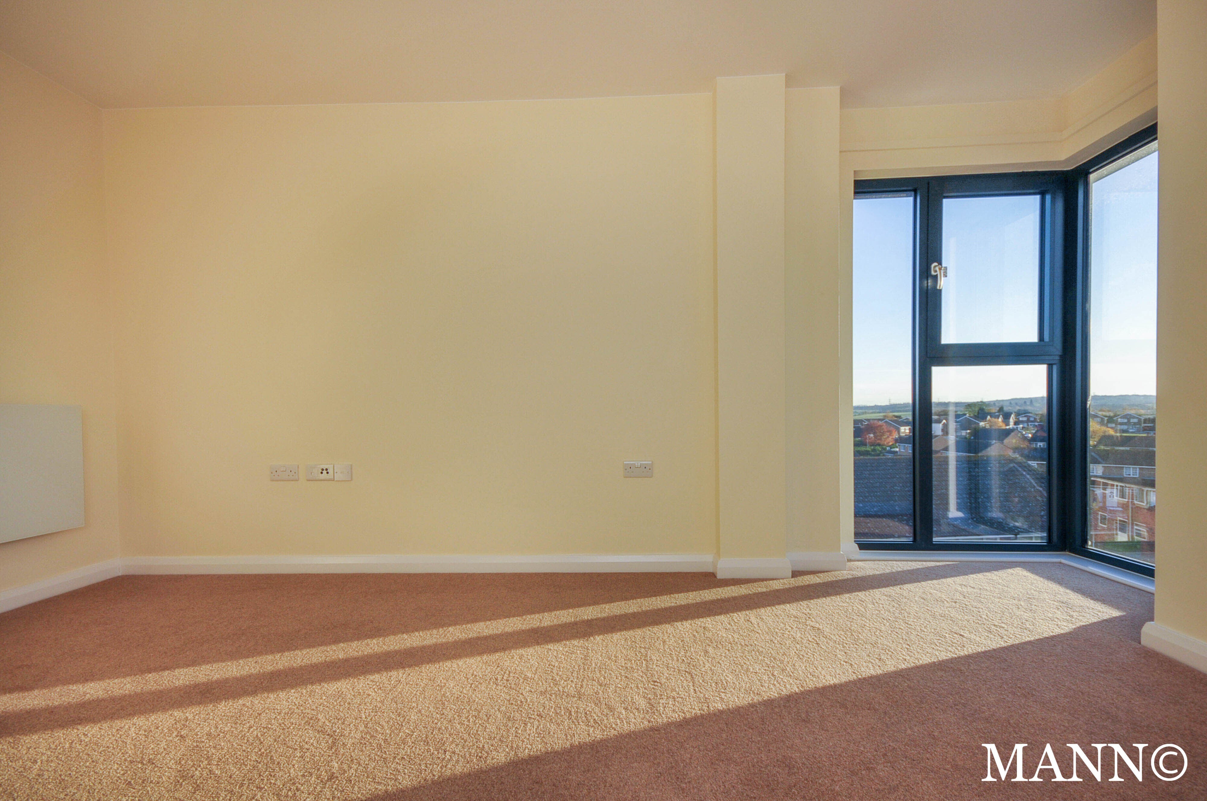 Flat Azalea Drive in Swanley