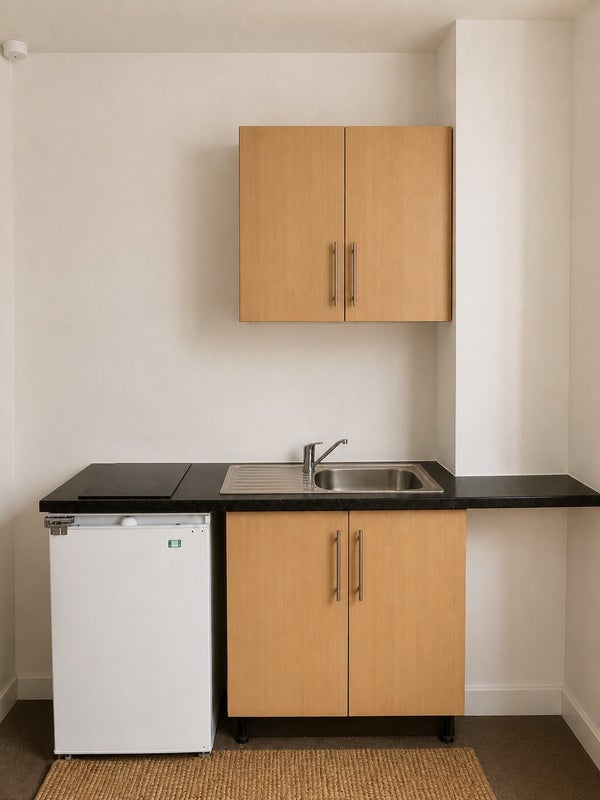 Room Orsman Road in Greater London
