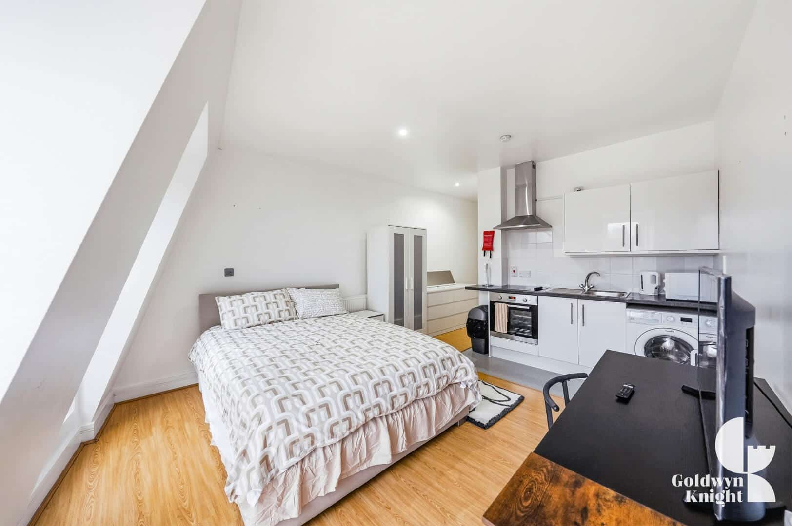 Flat Burdett Road in Greater London