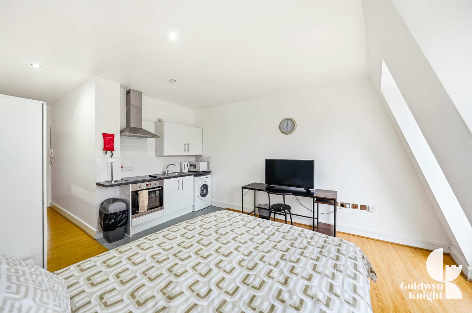Flat Burdett Road in Greater London