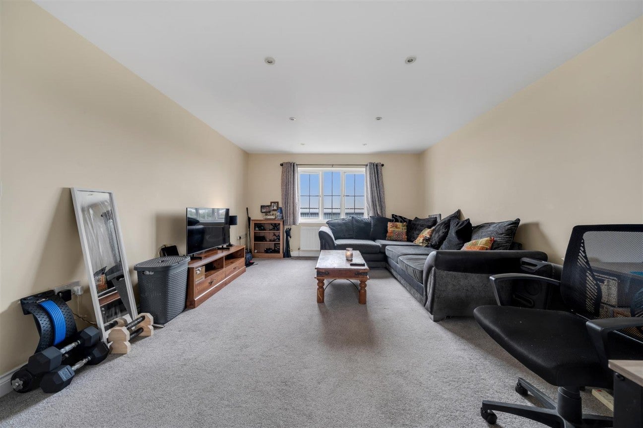 Flat Farwell Crescent in Chickerell