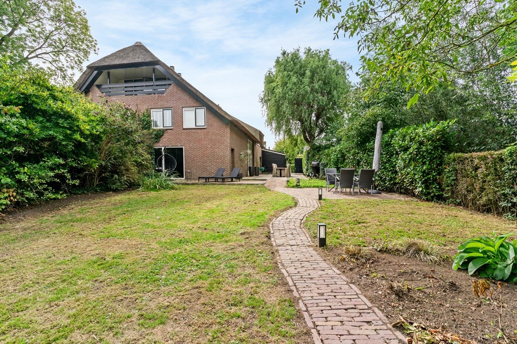 Huis Binnendamseweg 36 A in Giessenburg