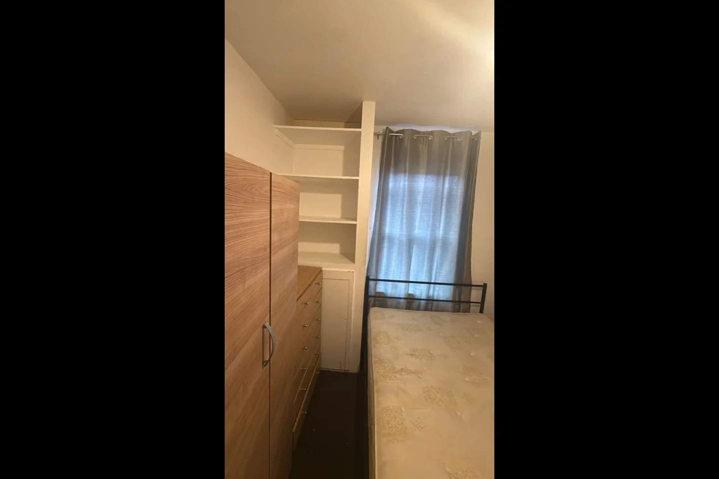 Room Ilex Road in Greater London