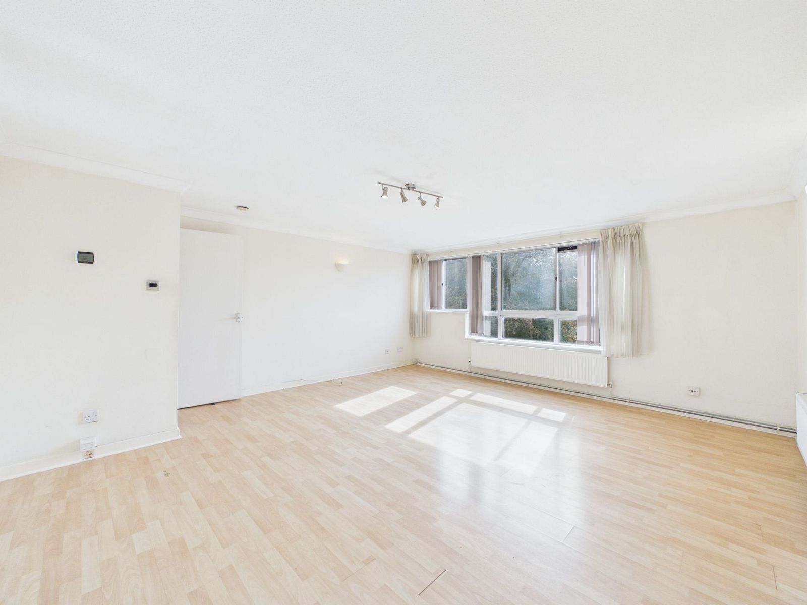 Flat Homefield Park in Greater London