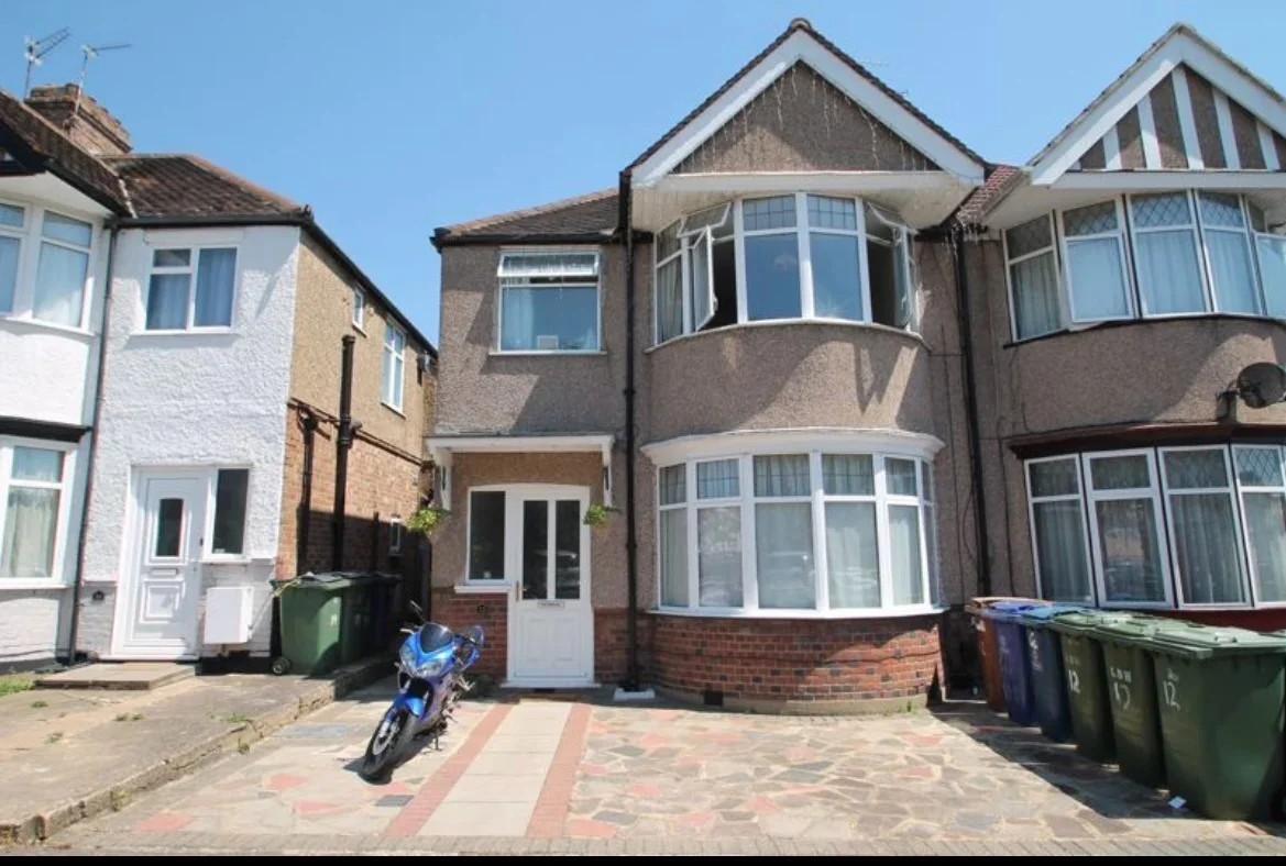 Room Torver Road in Greater London