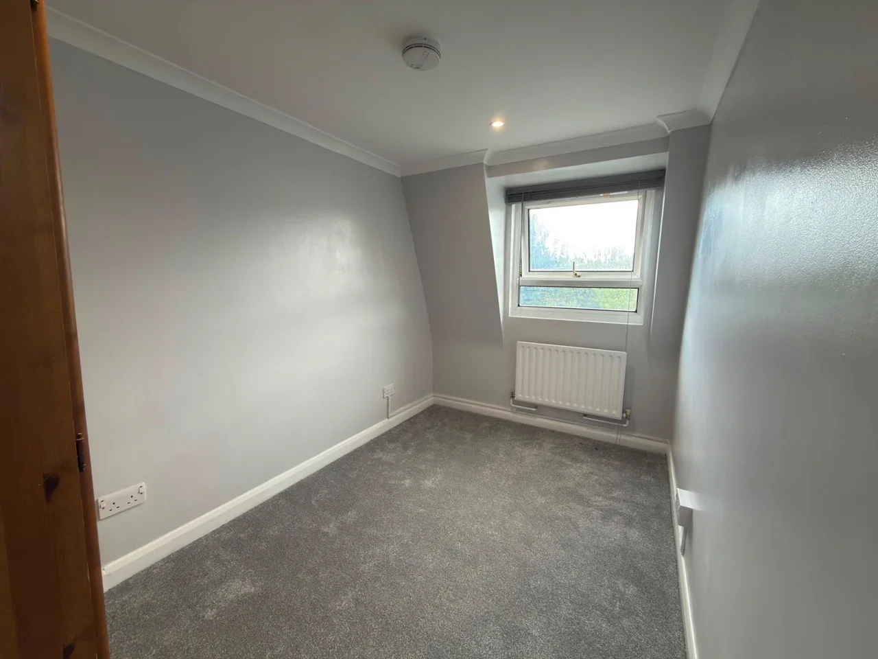 House Knowsley Road in Greater London