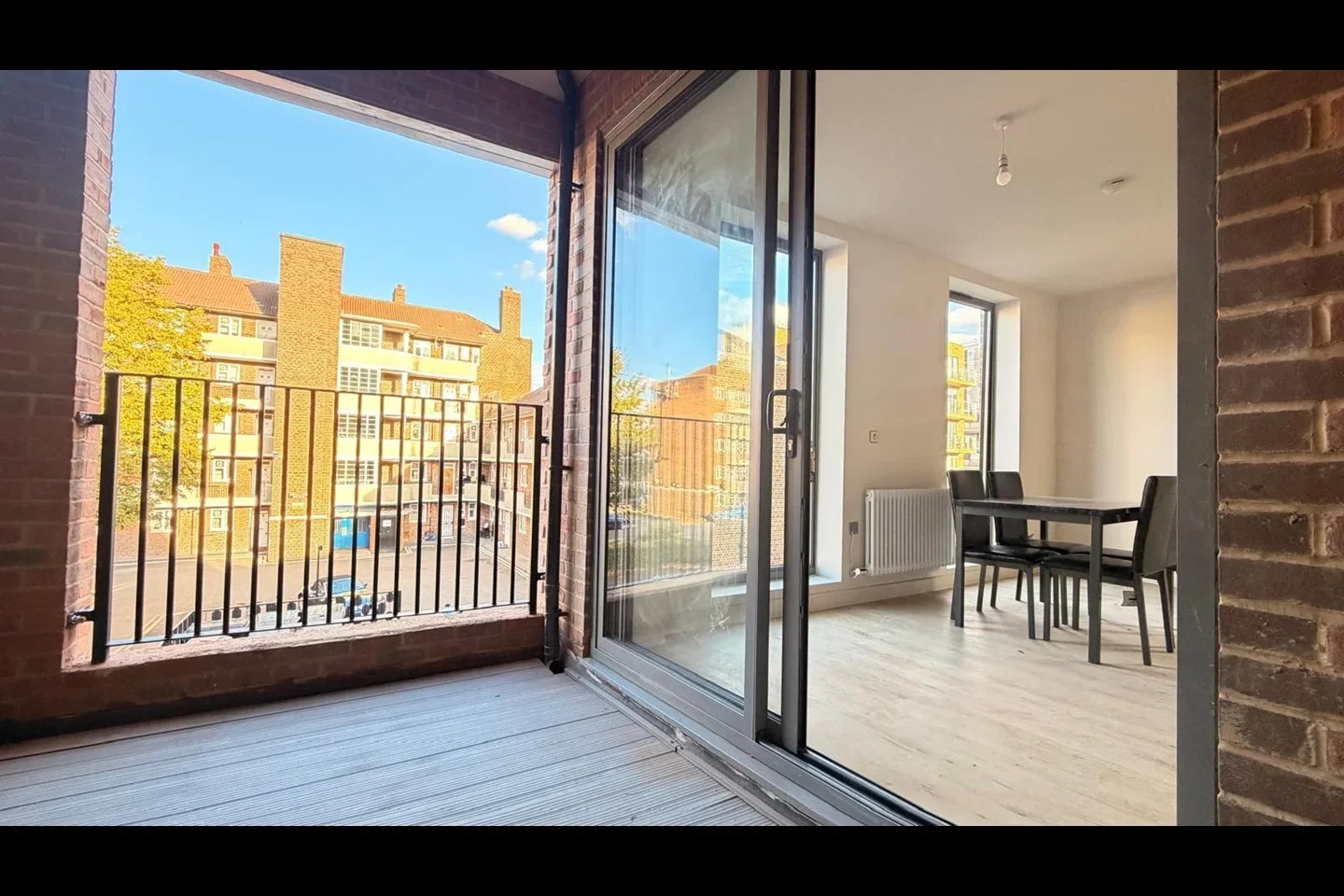 Flat Princelet Street in Greater London