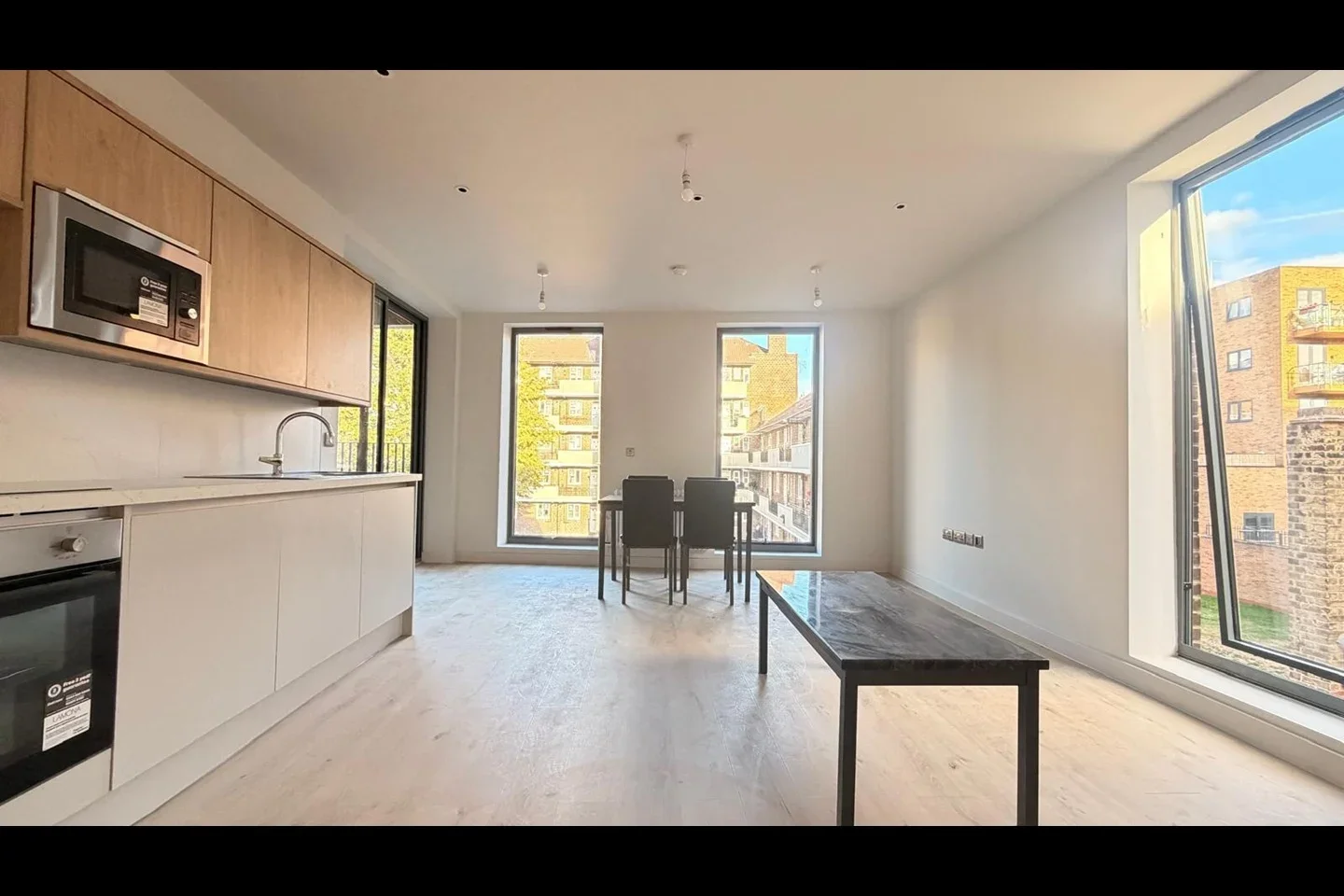 Flat Princelet Street in Greater London