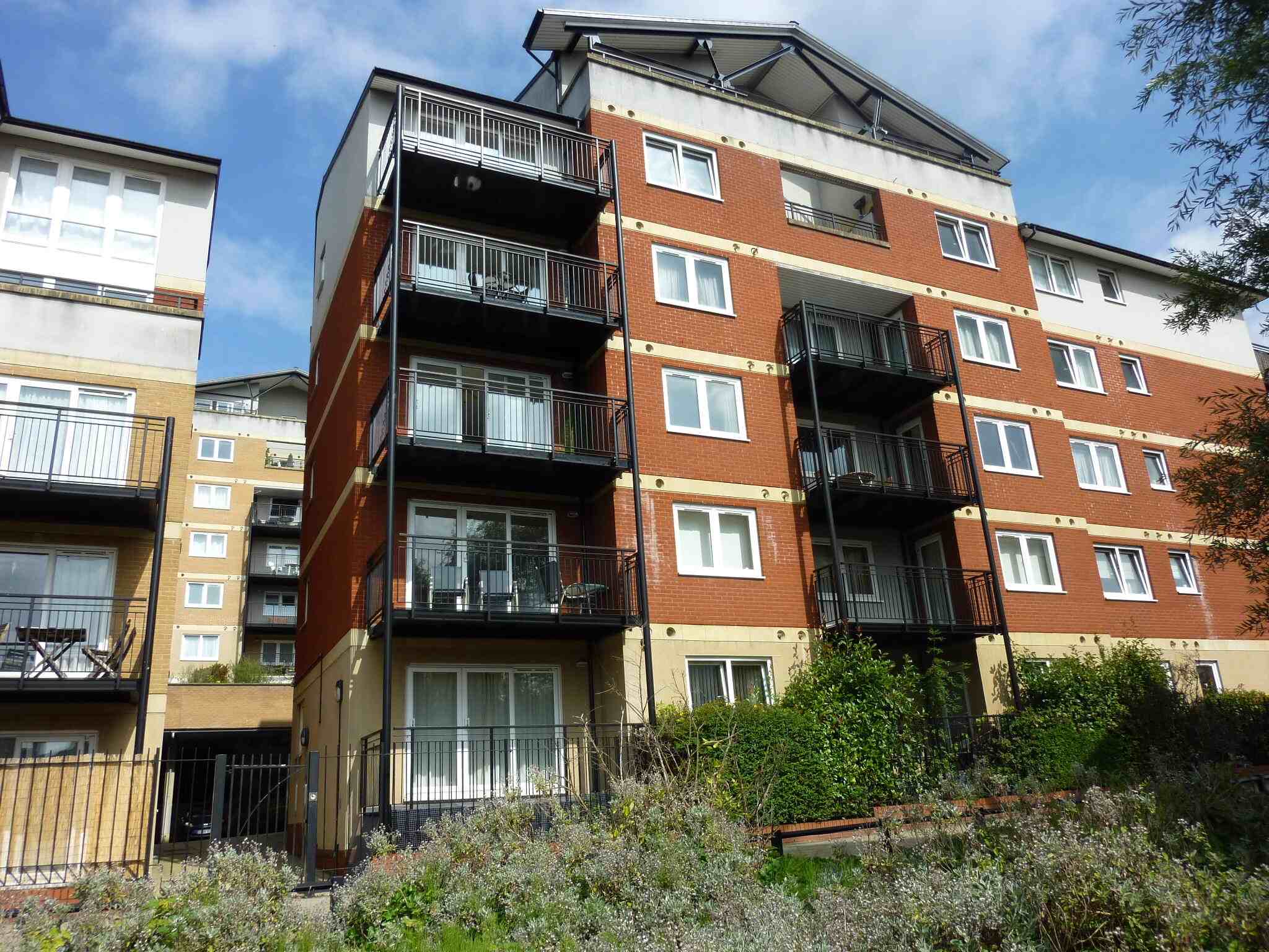 Flat Penn Road in Batchworth