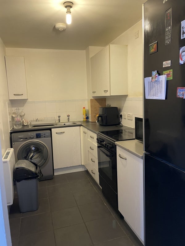 Flat Watney Close in Greater London