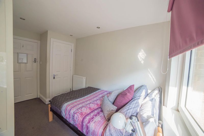 Flat Somers Road in Portsmouth